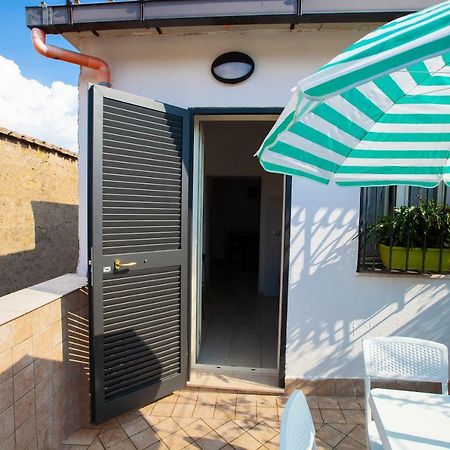Terrazza Del Santo 2,0 - La Terrazza Nel Cuore Di Napoli エクステリア 写真