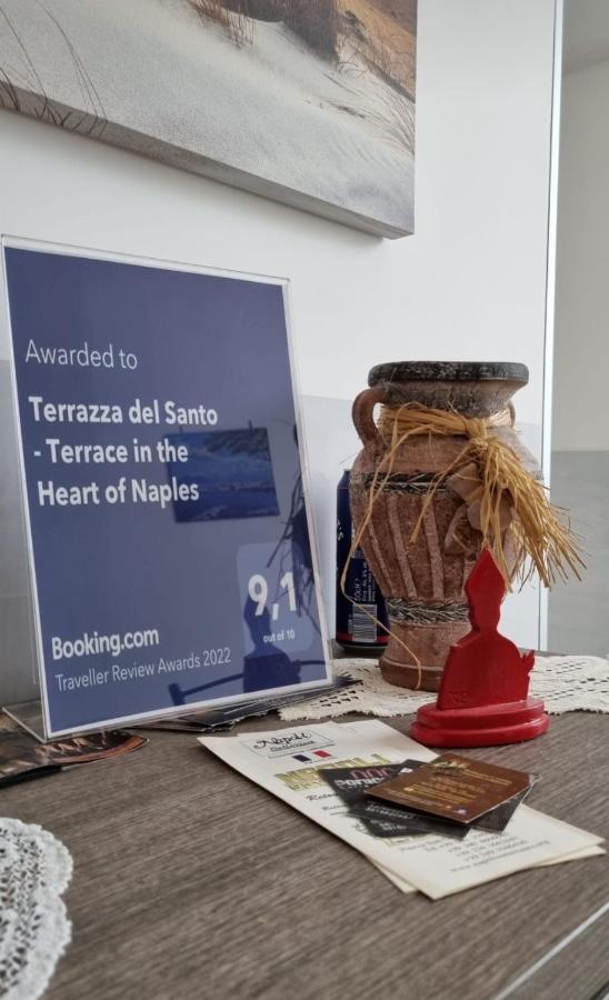 Terrazza Del Santo 2,0 - La Terrazza Nel Cuore Di Napoli エクステリア 写真